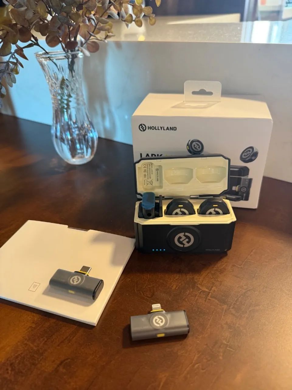 Kit Microfone Lapela Sem Fio Hollyland Lark M2 Combo (USB-C + Lightning) - Foto 2