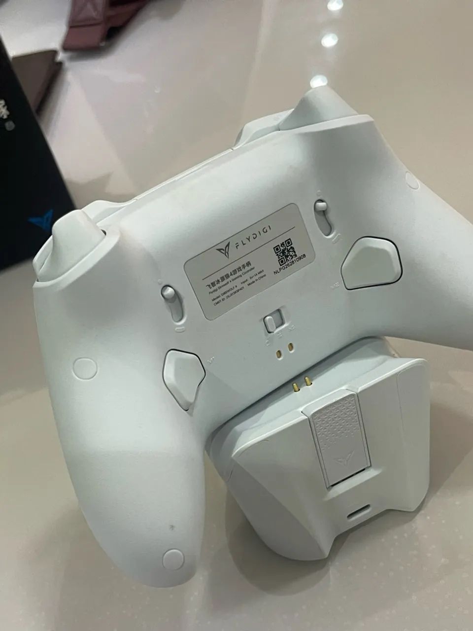 Flydigi direwolf 4 controlador - Foto 3