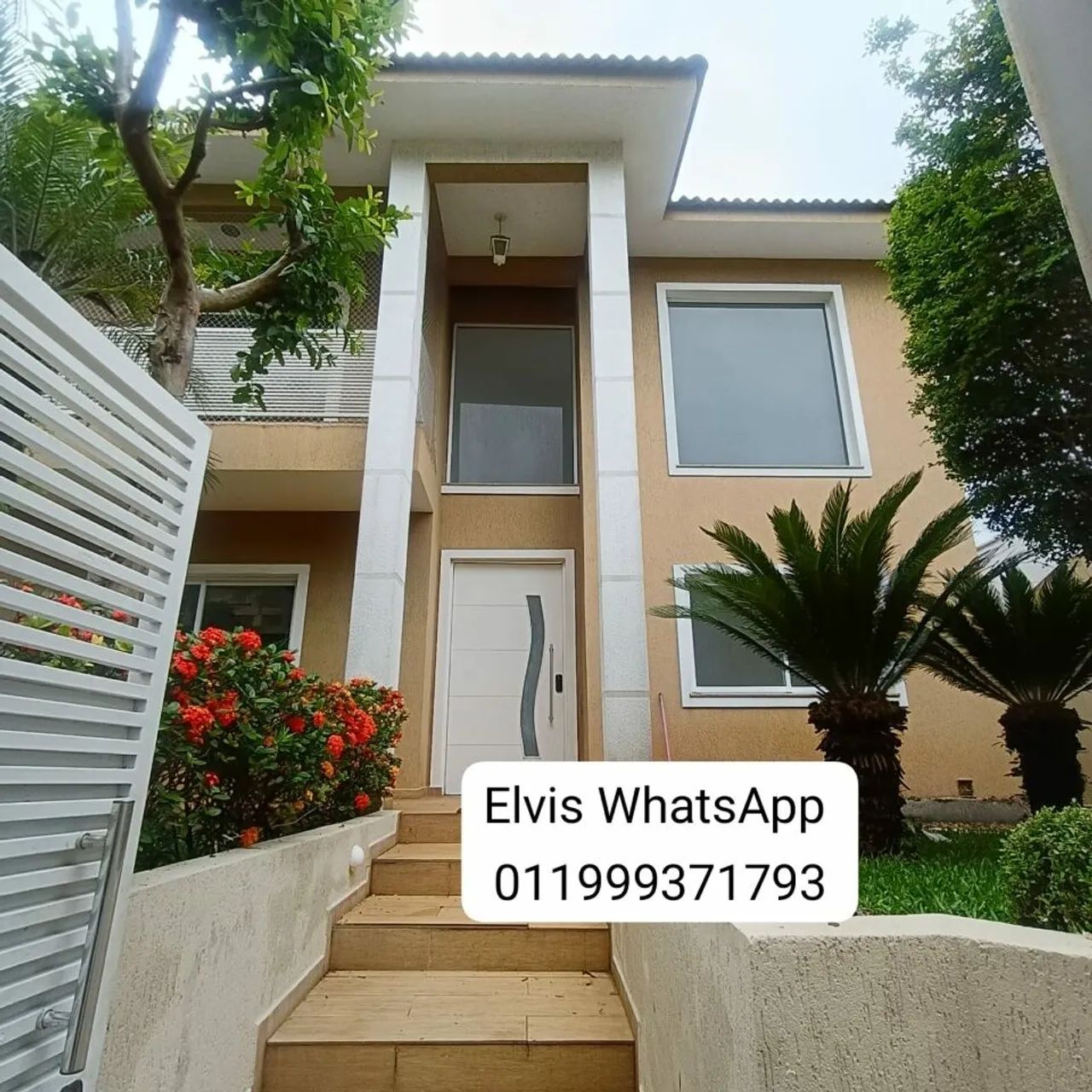 LINDA CASA EM CONDOMINIO COM PISCINA!