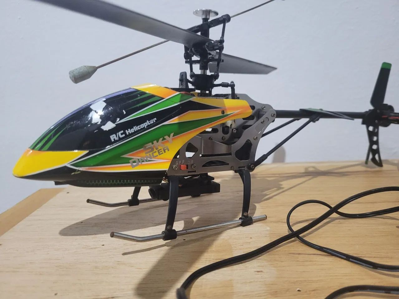 Helicoptero médio de conhecimento remoto  - Foto 3