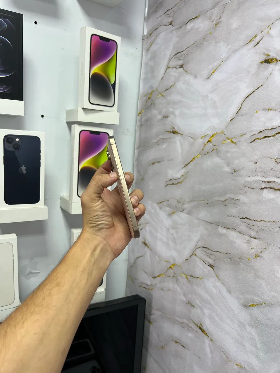 IPhone 16 Pro - 128GB  - Foto 2