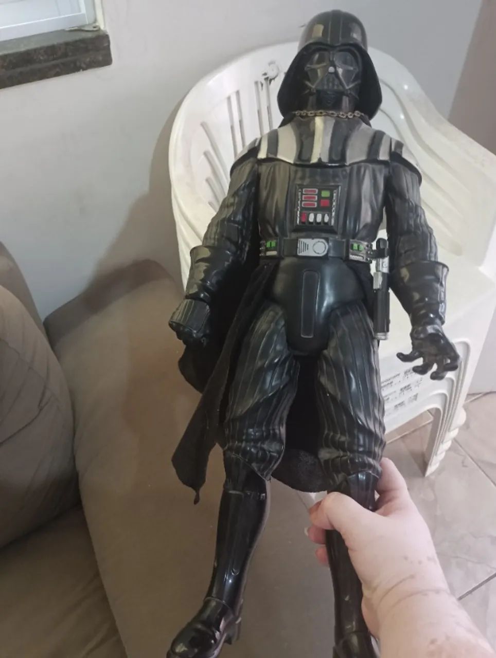 Boneco dirth veider 50 cm hasbro  - Foto 3