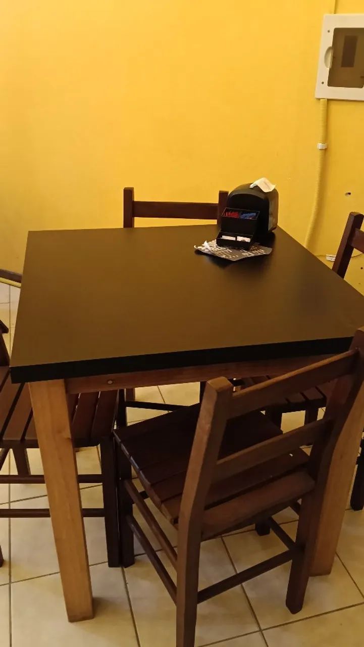Mesa de madeira 
