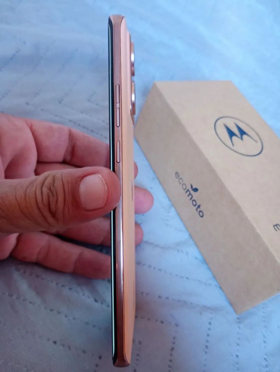 Celular moto Edge 40 neo  - Foto 4