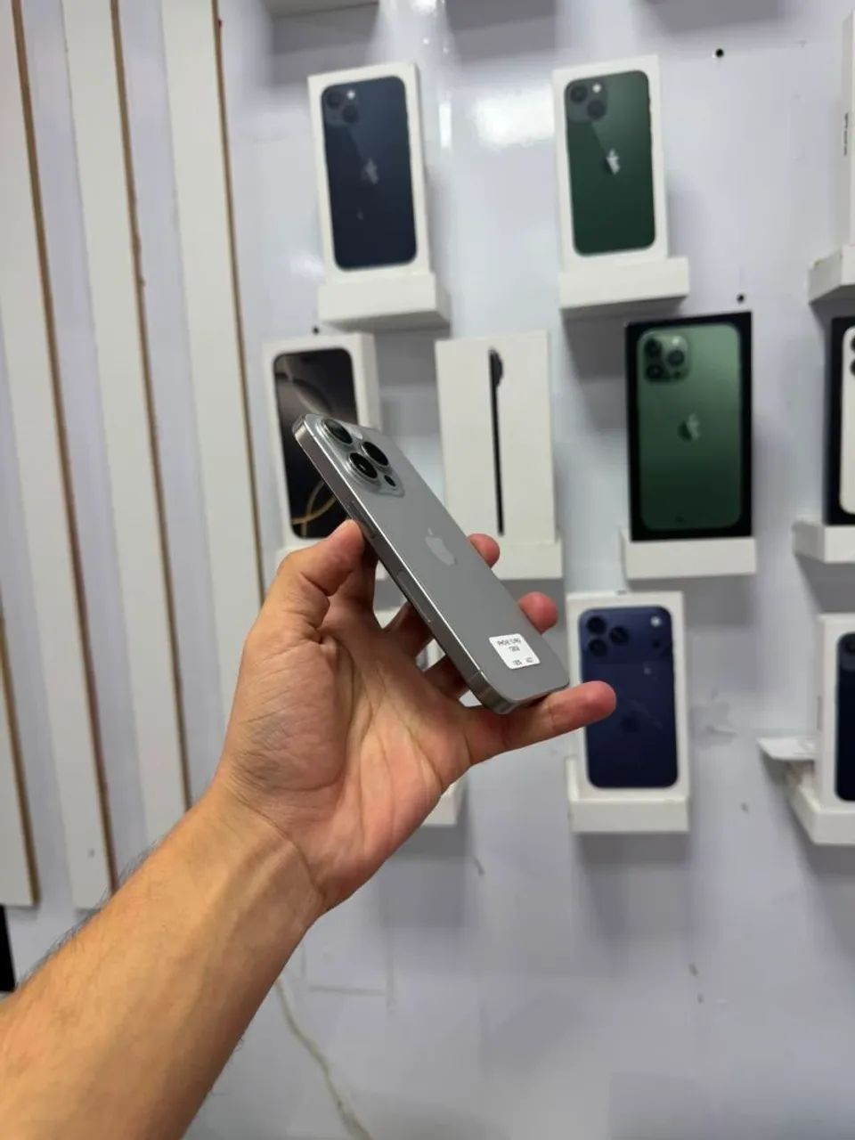 iPhone 15 Pro - 128GB <br>?3.650,00 - Foto 4