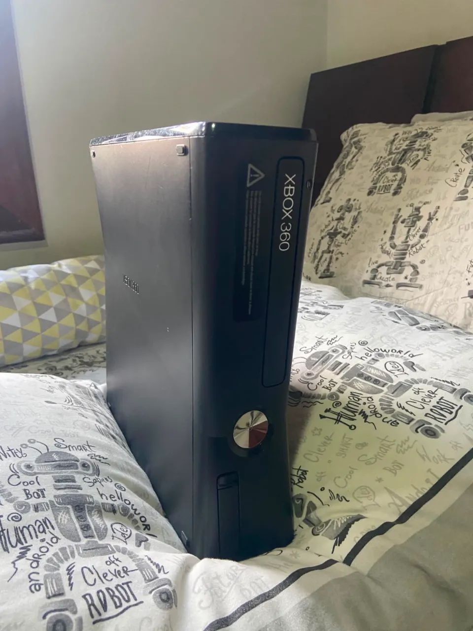 Xbox 360 Slim com defeito 