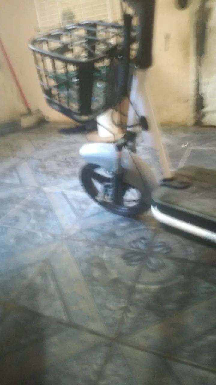 Scooter elétrica 