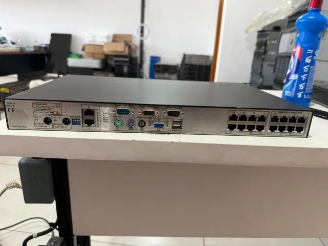 KVM Switch Black Box ServSwitch CX - 16 Portas CATx + Acesso IP - Foto 2
