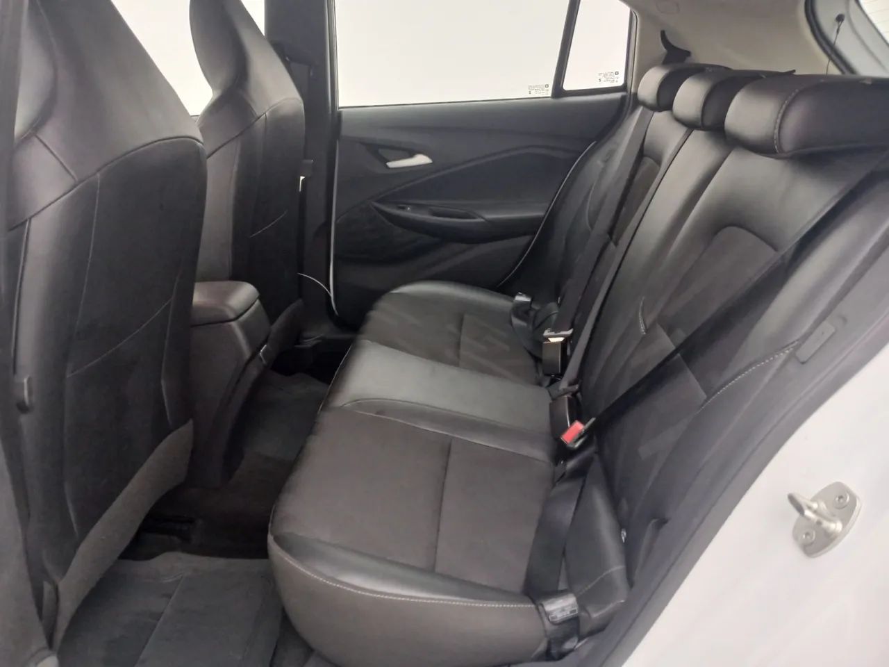 Chevrolet Onix Hatch LTZ 1.0 12V TB Flex Aut. 5P, foto 17 de 18