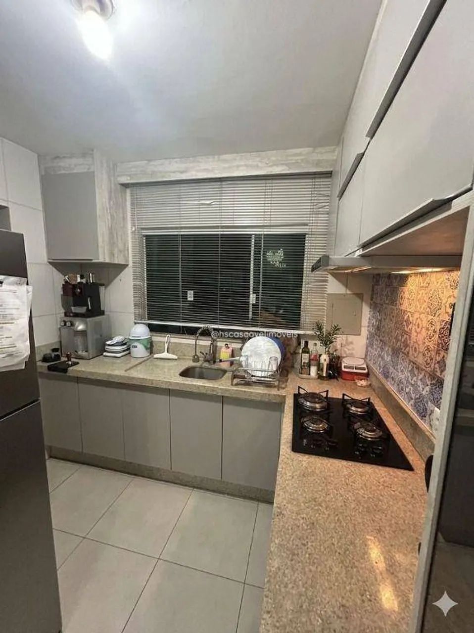Sobrado com 3 quartos em condomínio no Parque Verde