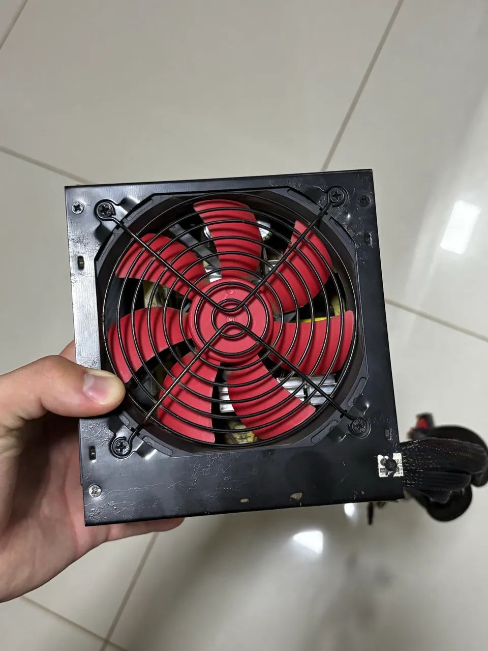 Fonte BRX B-S550 550W ATX para PC (queimada, só arrumar) - Foto 2