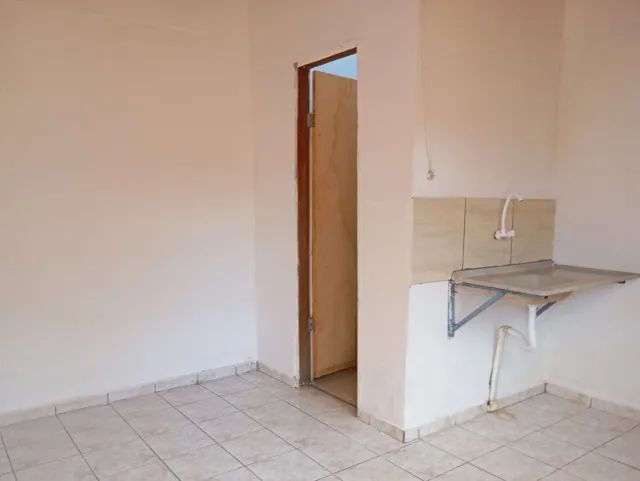 Aluga-se quartos