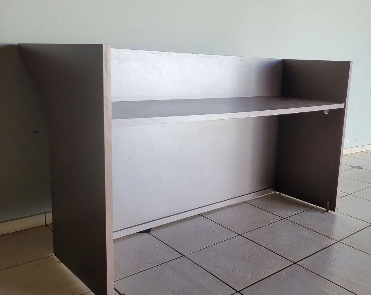 Balcão para lojas e espaços comerciais 