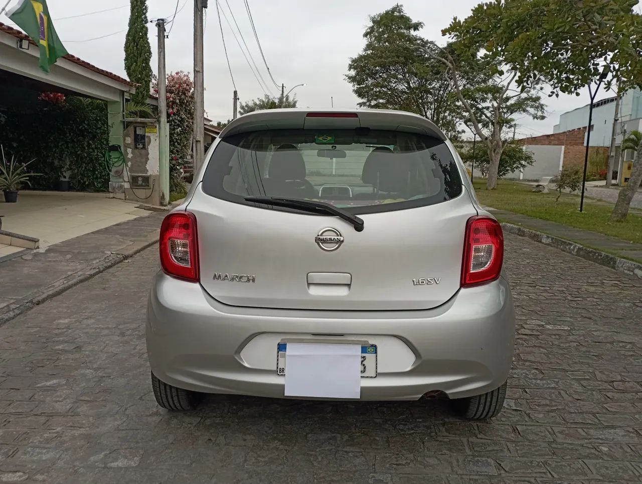 Nissan March SV 1.6 16V FLEXSTART 2017