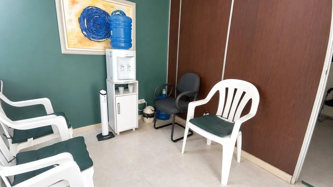 Sala comercial para venda no Centro de Sorocaba, com banheiro privativo, 2 elevadores em l - Foto 4