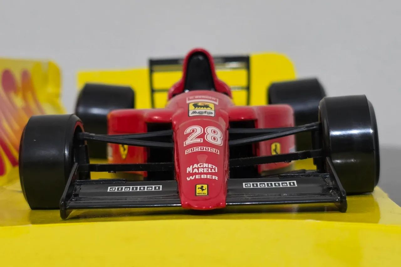 Miniatura Formula 1 Ferrari 641/2 G. Berger (1989) - Foto 2