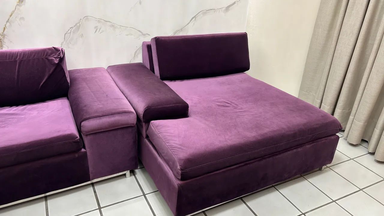 Sofá modulado 3 peças em veludo roxo - Foto 3