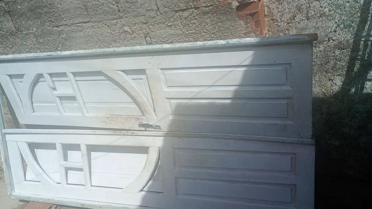 Porta veneziana madeira pra vende usada 400 reais - Foto 2