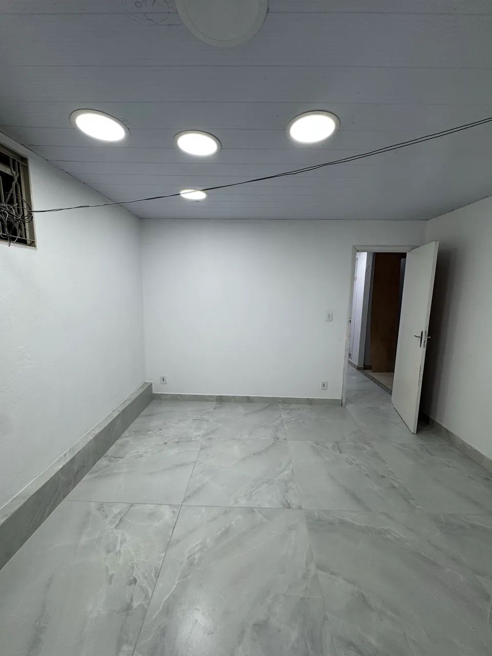 Alugo sala comercial no Barreiro  - Foto 2