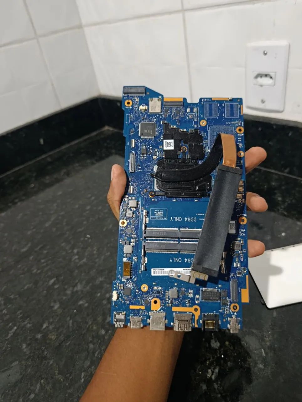 Placa de notebook Samsung Book e processador Intel Core I3. 