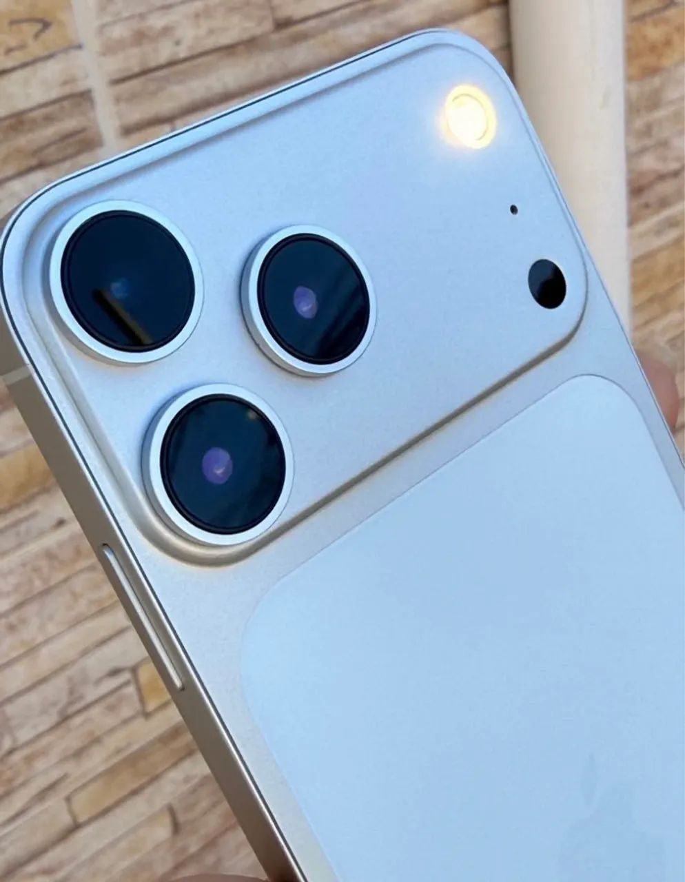 iPhone XR na carcaça do iPhone 17 PRO - Foto 3
