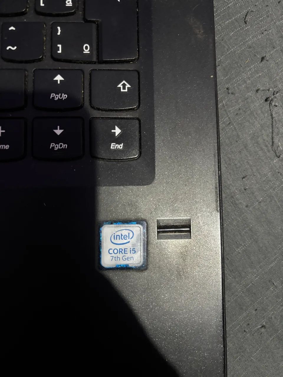 Notebook Lenovo i5  - Foto 2