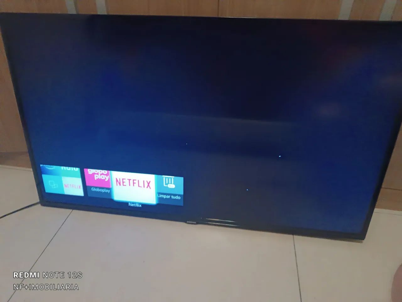 Tv Samsung 40 polegadas UN40H5103AG com defeito 