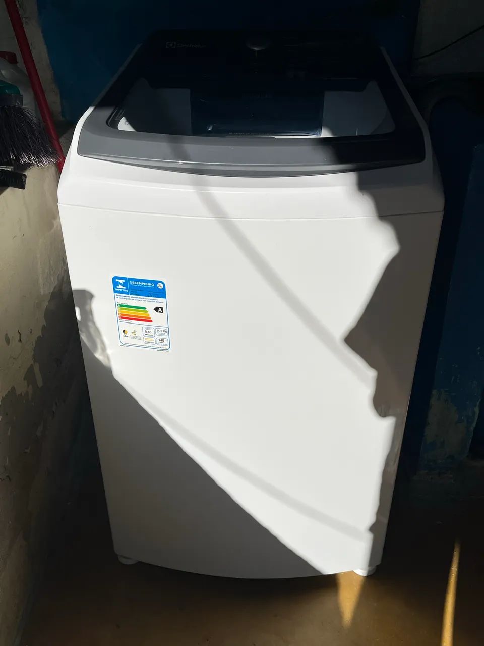 Vende-se máquina Electrolux 