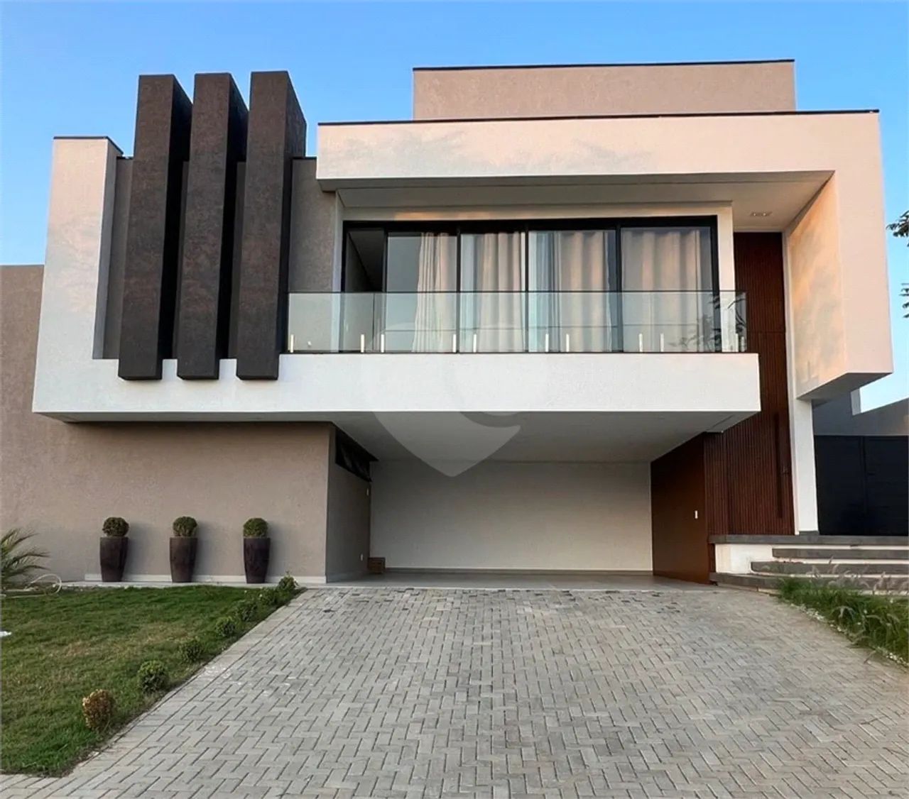 Casa térrea assobradada