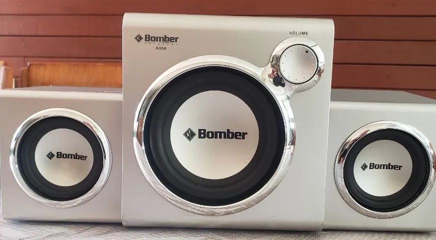 Caixa Amplificada Bomber A30a