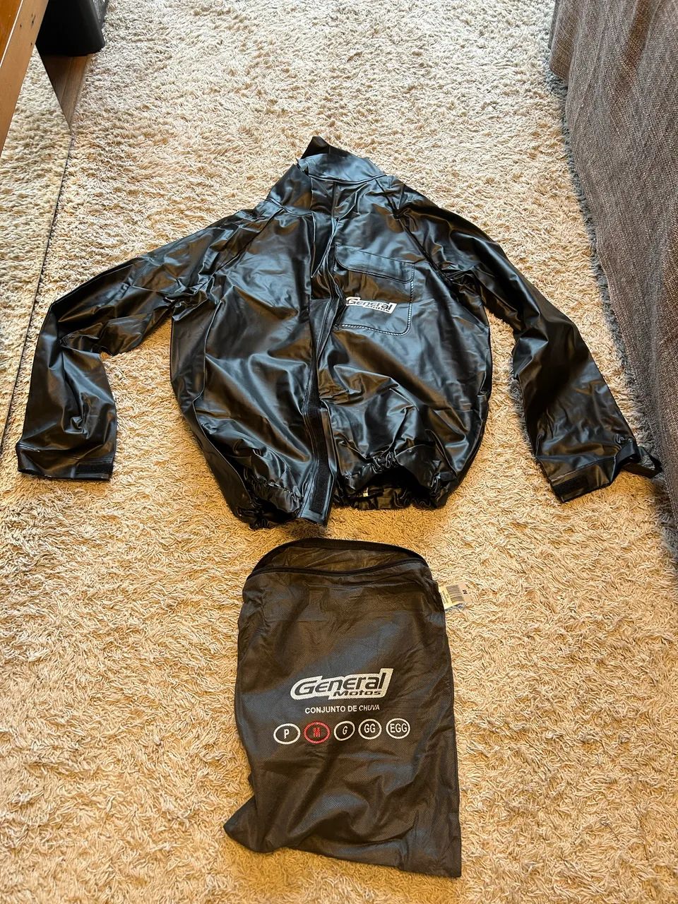 Roupa de chuva com galocha