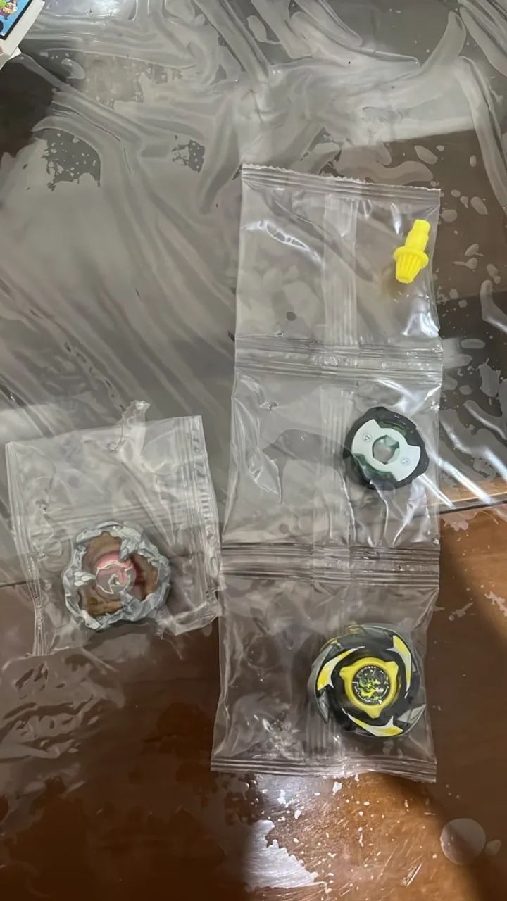 Set Beyblade X: Hells Brave 3-60GF + Blade Roar Tyranno + TALON PTERA 3-80 DB + LEON CLAW 