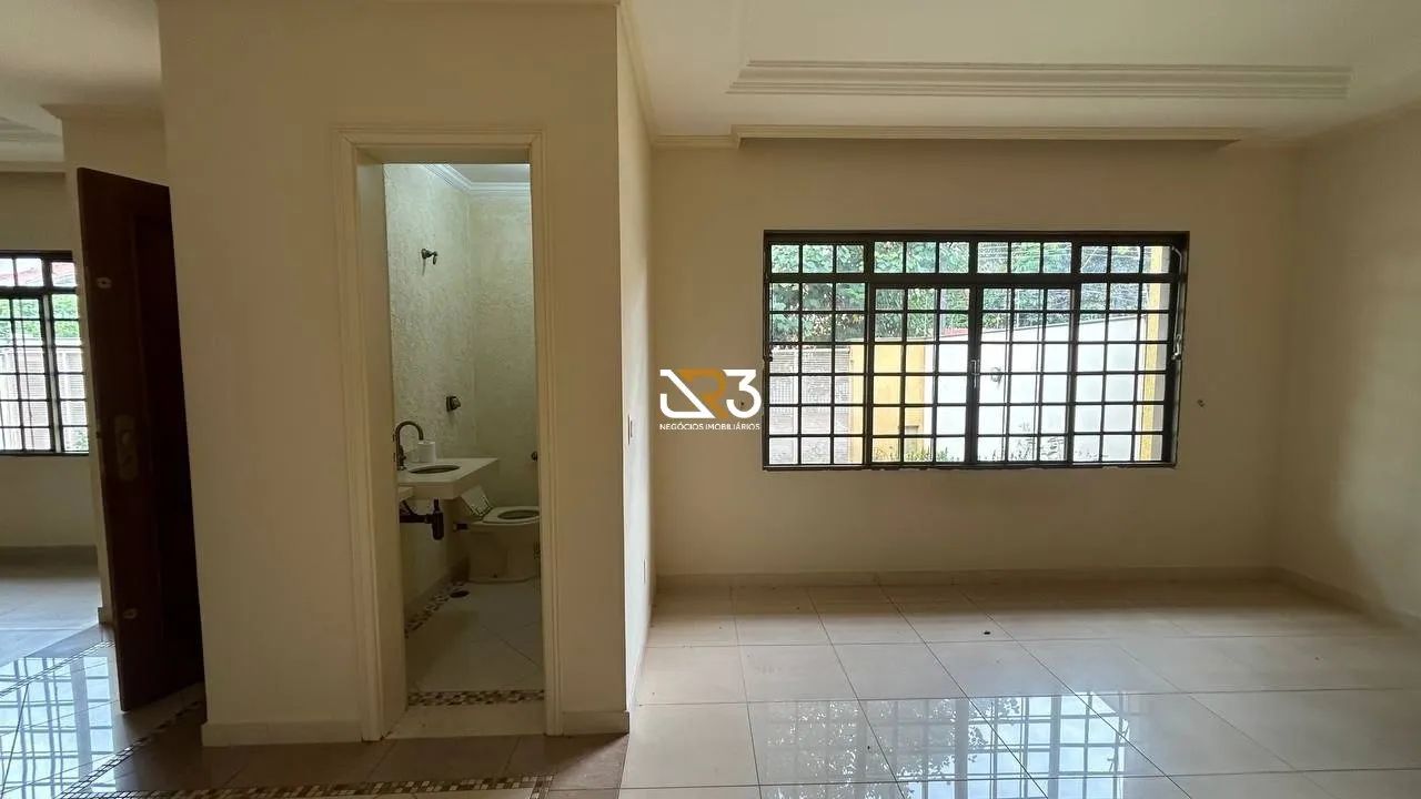 Lago Parque | Casa comercial com 350 m² de área útil, 6 salas e 4 banheiros | Londrina - Foto 4