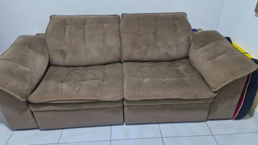 Sofá retrátil e reclinavel 