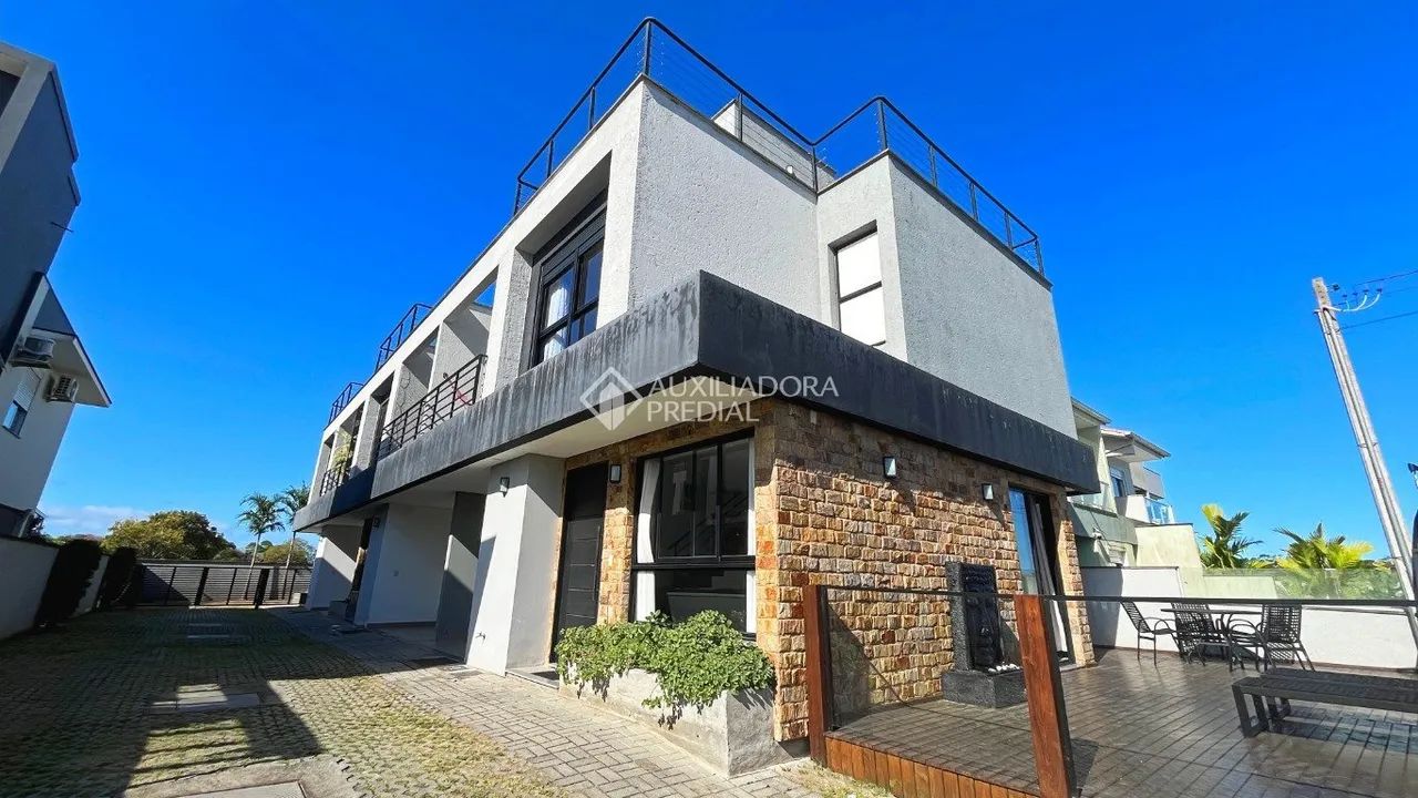 Busca tranquilidade e conforto no Campeche? Esta casa é para você! - Foto 2