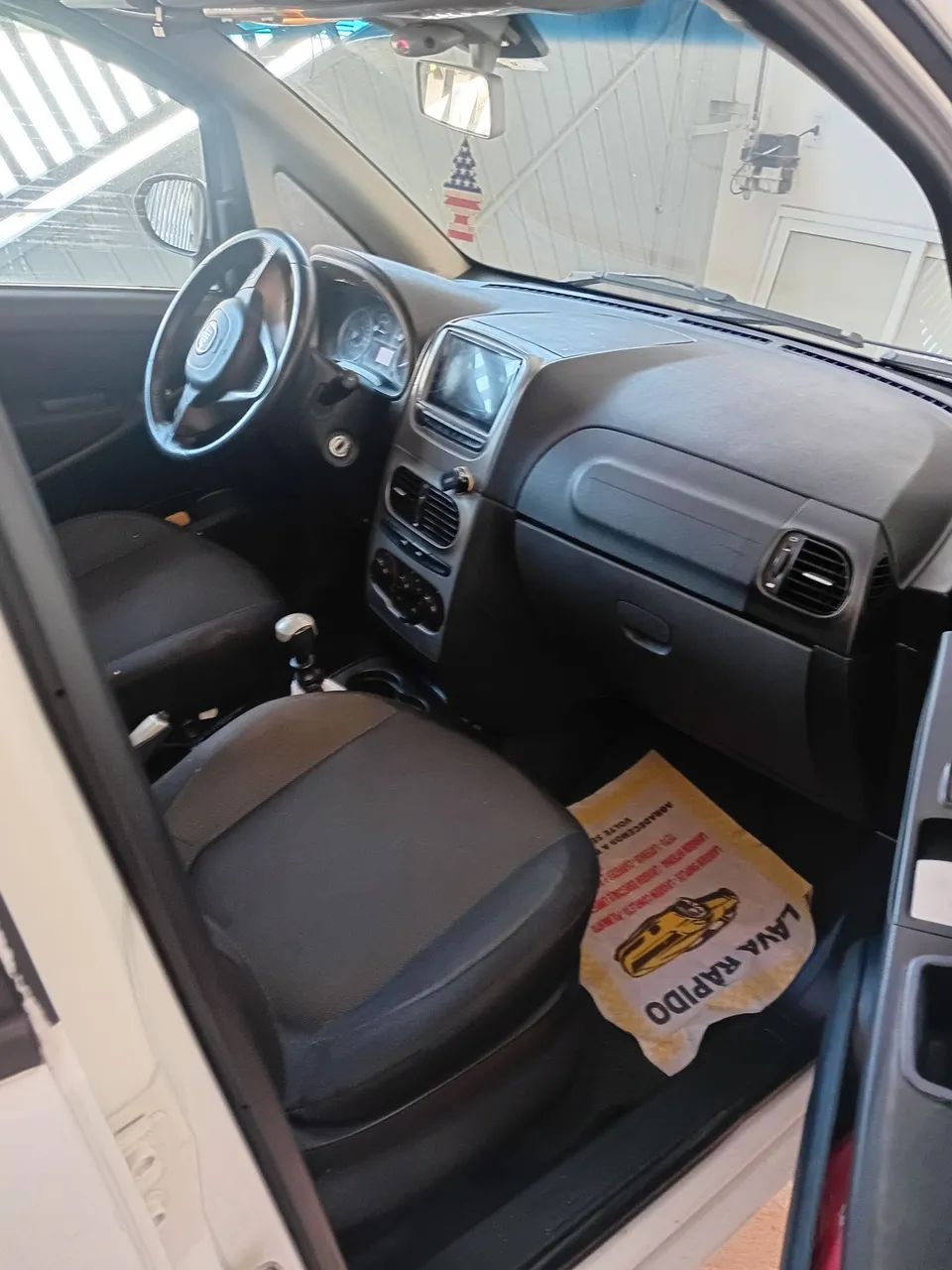 Fiat Idea Attractive 1.4 Fire Flex 8V 5P 2014 - Foto 5