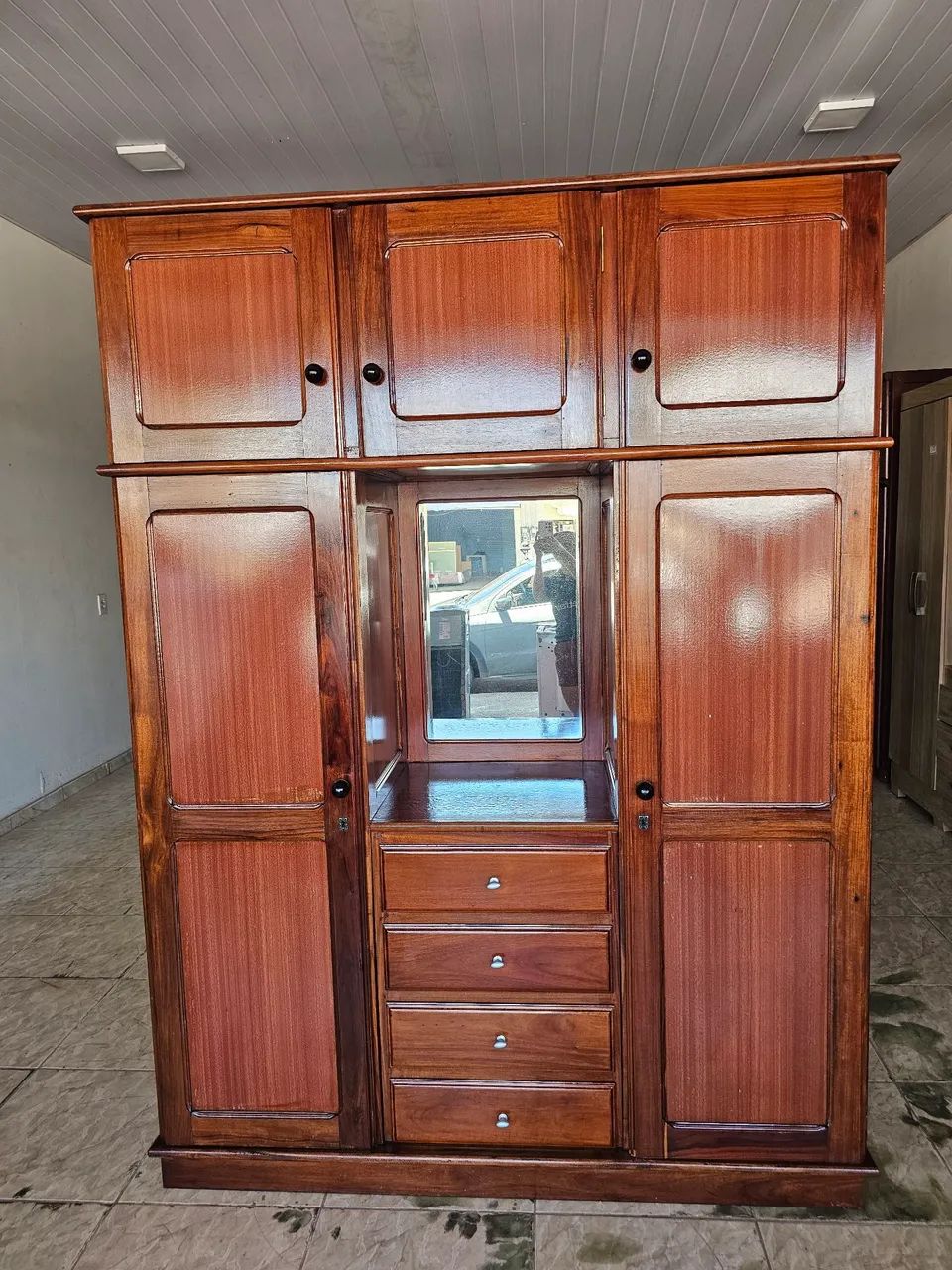 Guarda roupa usado de macacauba 
