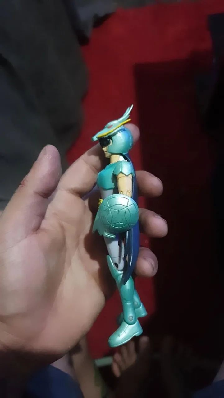 Boneco cavaleiros do Zodíaco bandai 2003 raro - Foto 3