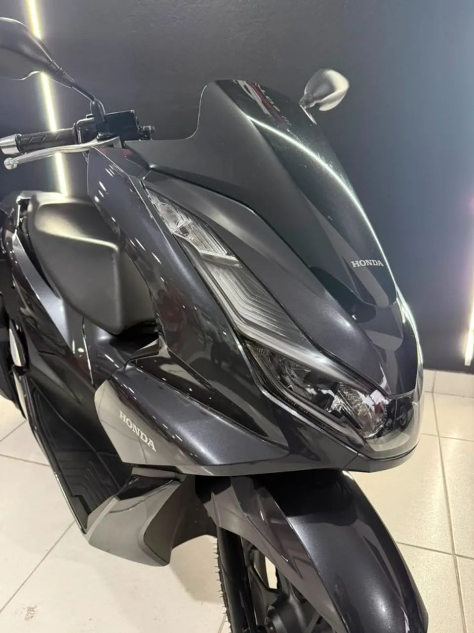PCX 160 Revisada Baixo KM 2023 - Foto 4