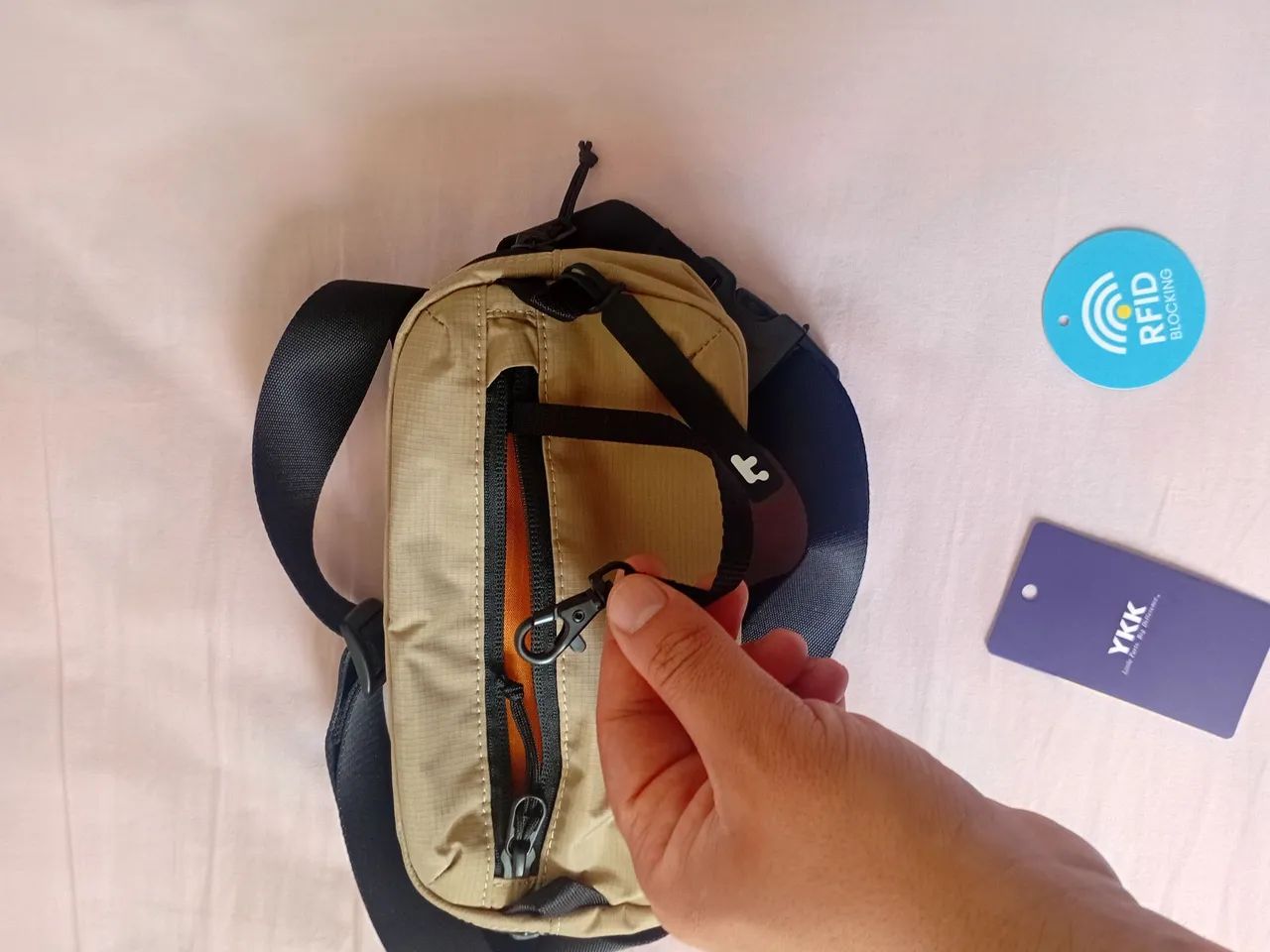 Pochete Tomtoc com proteção RFID  - Foto 3
