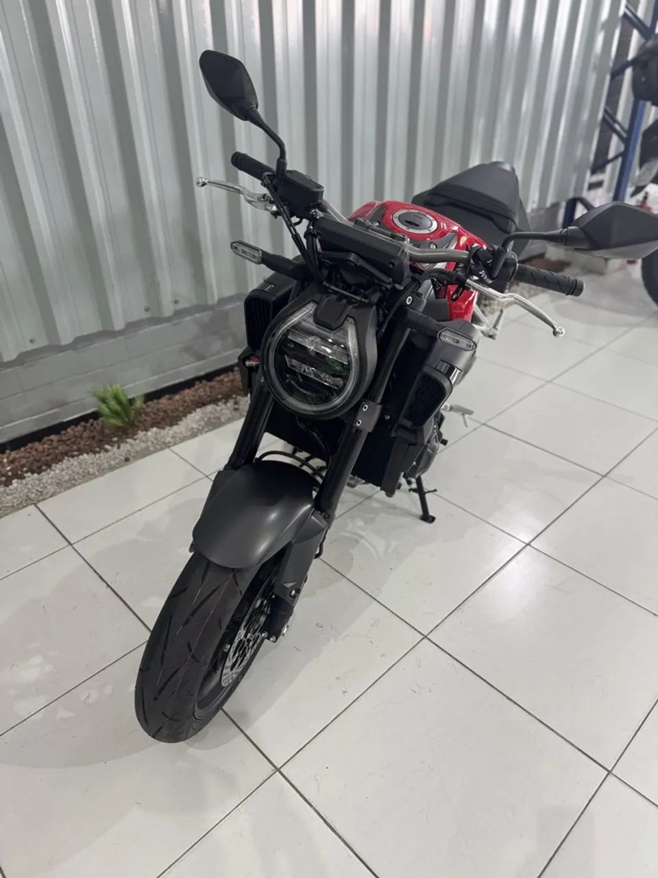 HONDA CB 650 R E-Clutch 2027 - Foto 4