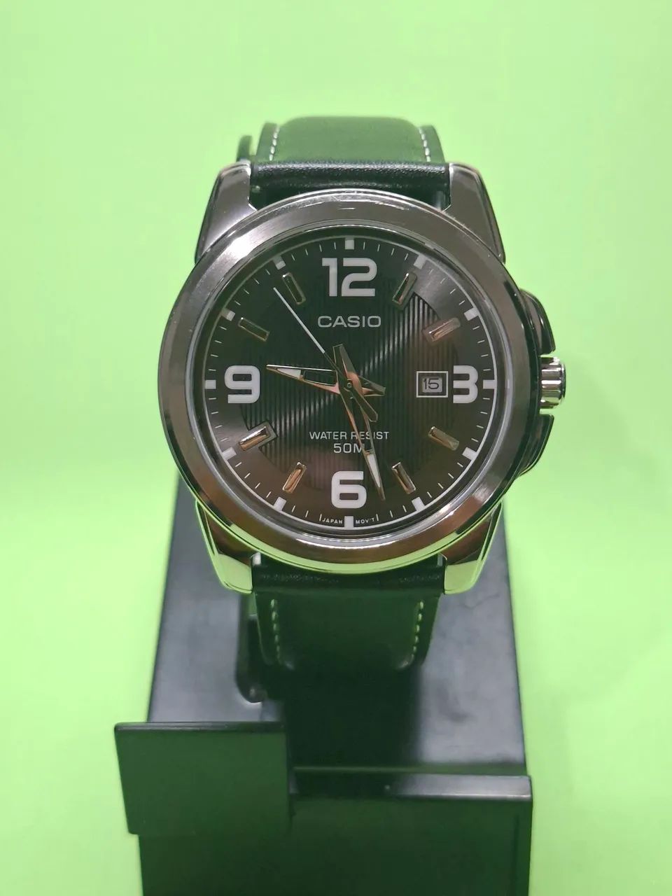 CASIO MODELO MTP-1314PL-8AV - FUNDO PRETO - PULSEIRA EM COURO