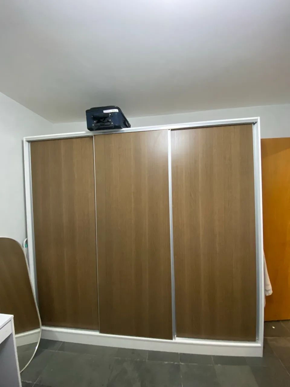 Guarda-roupa 