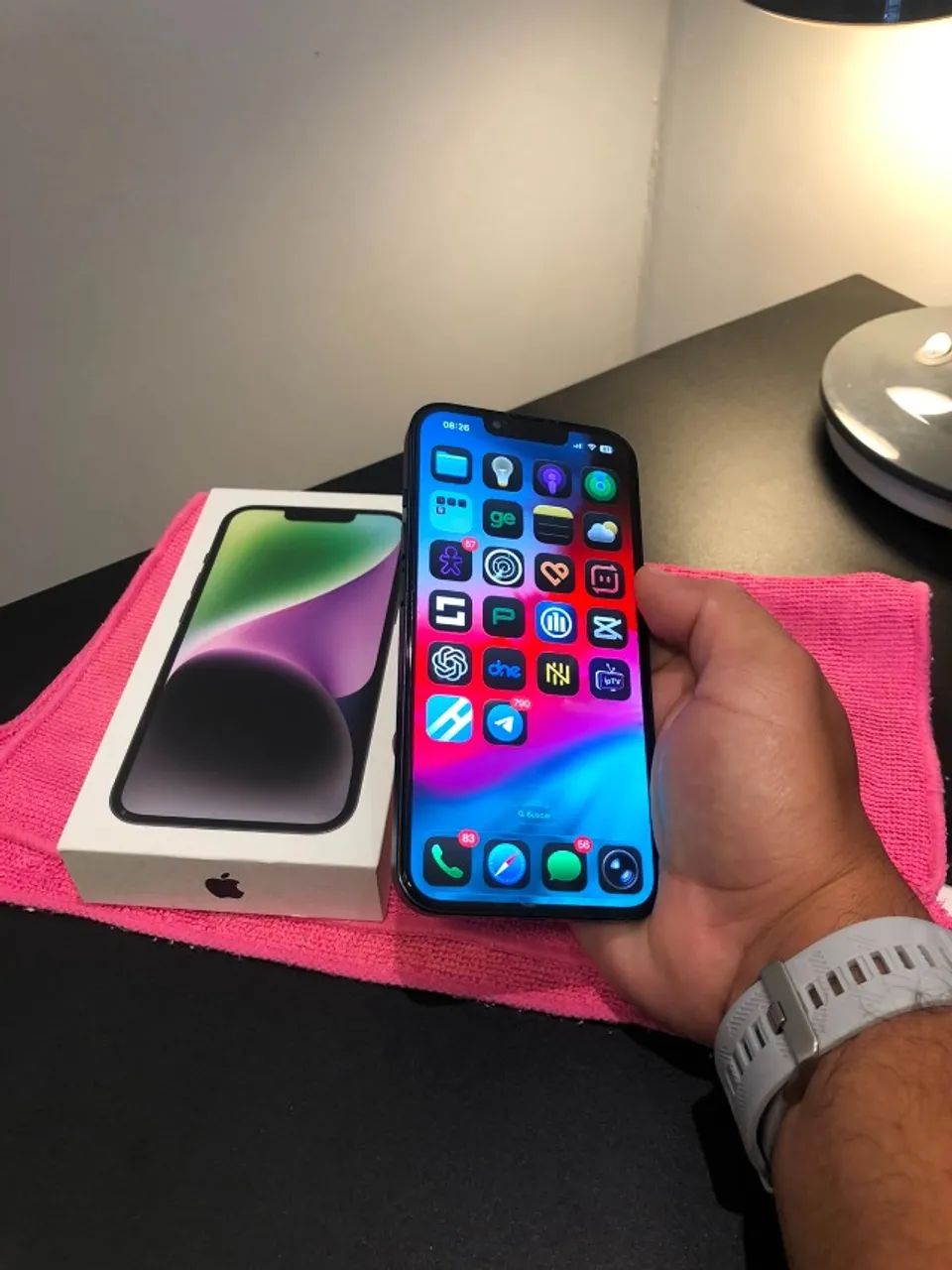 Iphone 14 com caixa em excelente estado
