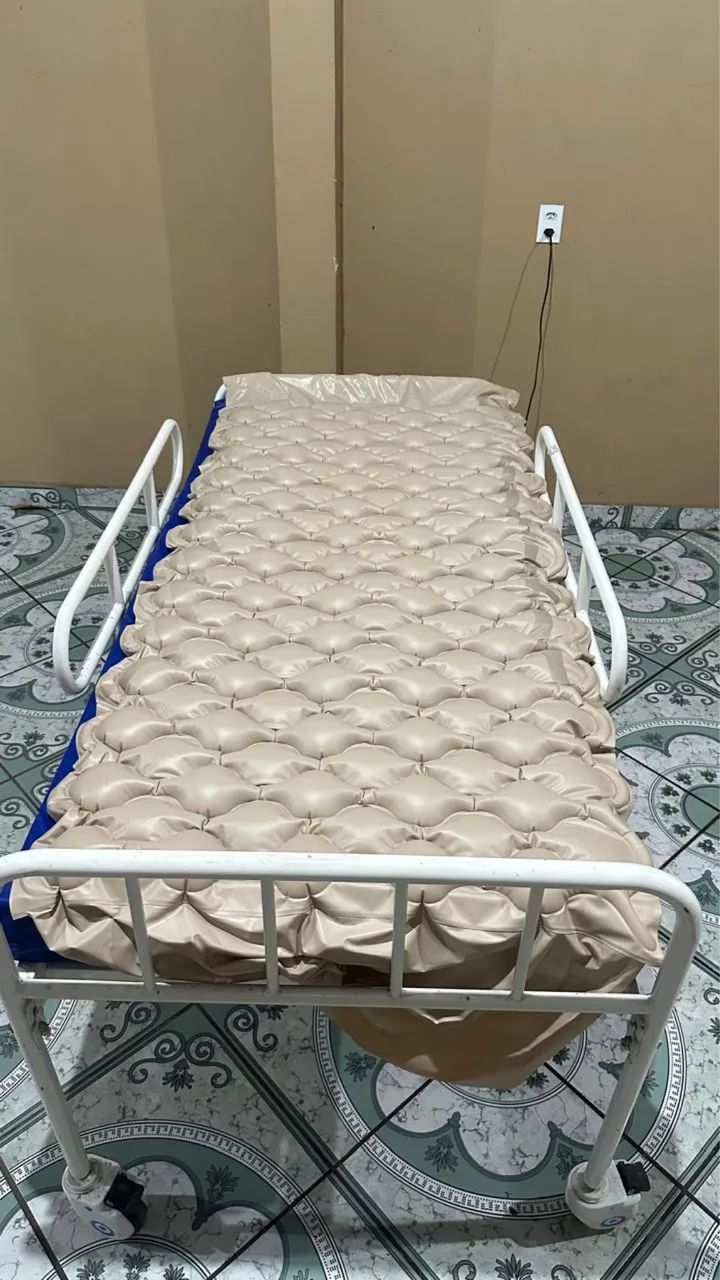 Vendo uma cama hospitalar  - Foto 5