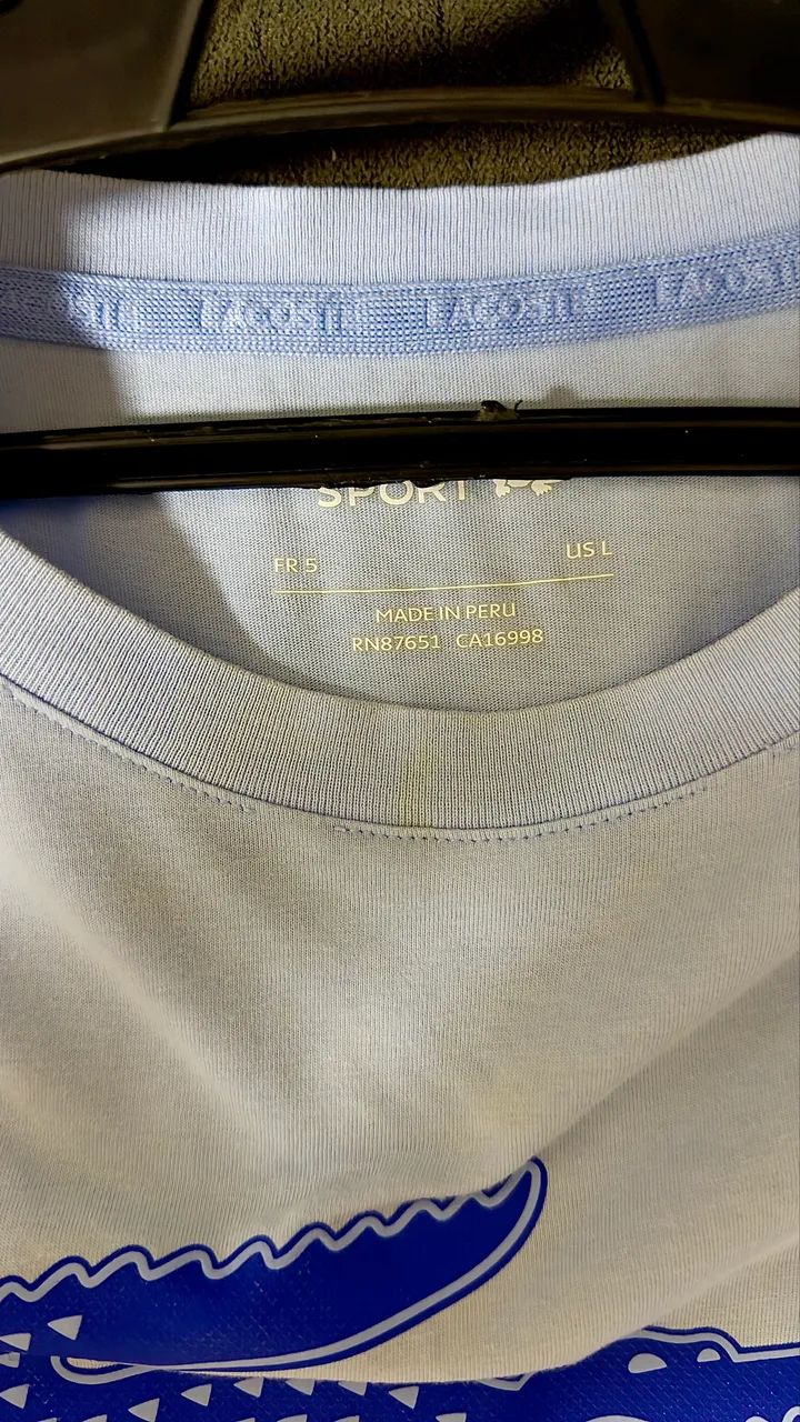 Camisa Lacoste logo com relevo  - Foto 2