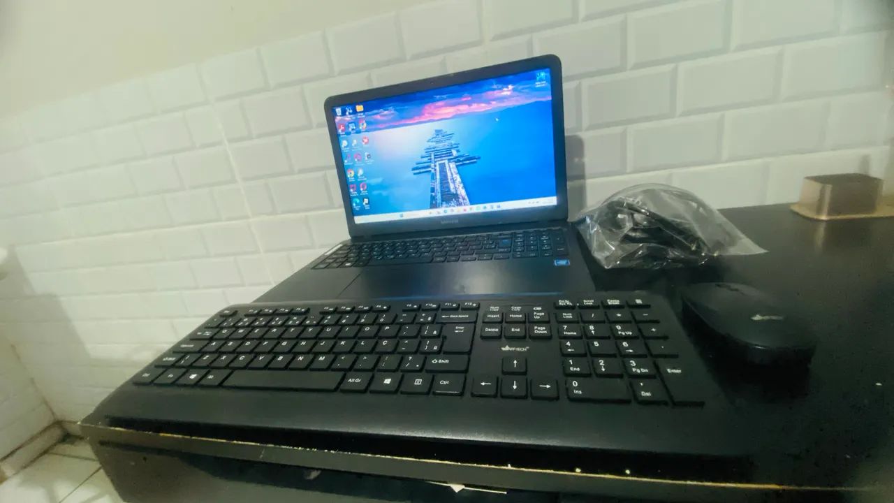 ? Notebook Samsung Book + Kit Teclado e Mouse Sem Fio - R$ 1.300 - Foto 4