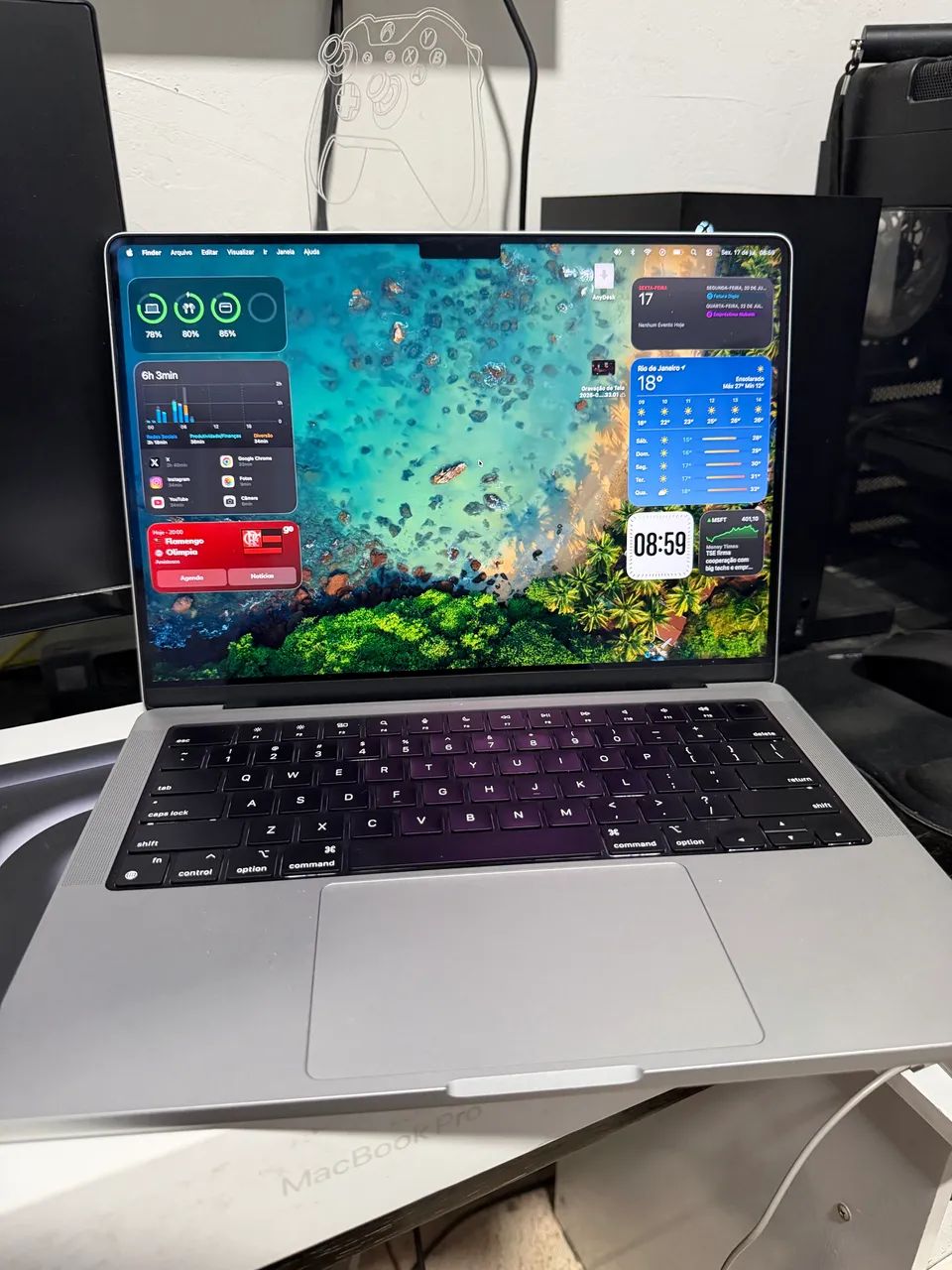 MacBook Pro M3 Pro 1TB SSD 18GB RAM - Foto 2