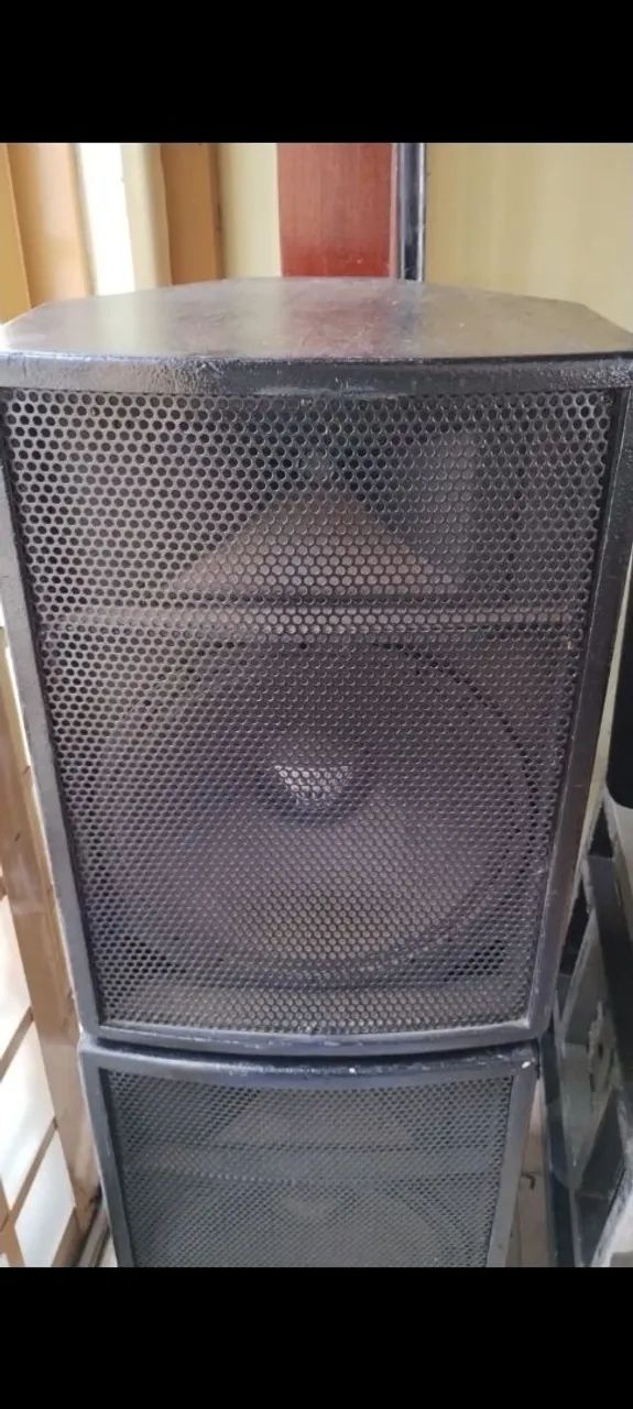 Par caixa de som de 15 e corneta 