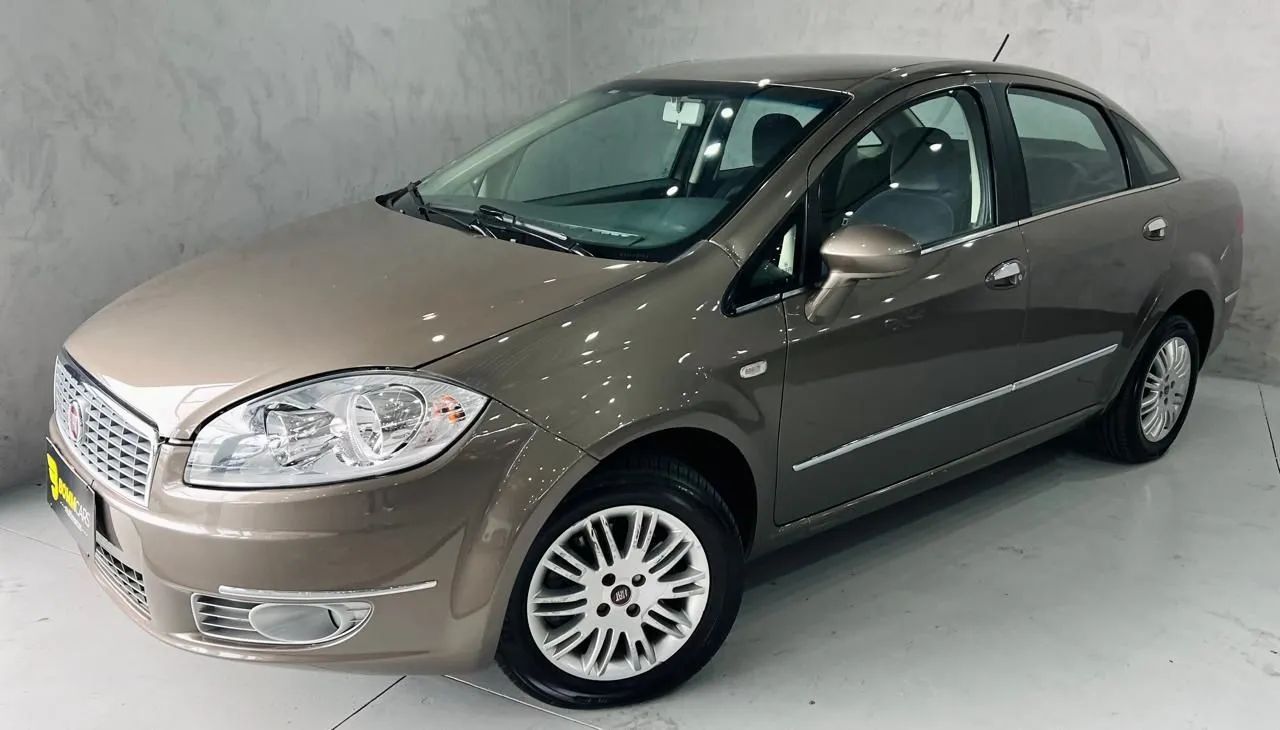 Fiat Linea 1.9/ HLX 1.9/1.8 Flex Dualogic 4P 2010 - Foto 3